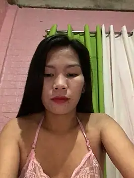 Snapshot of Cleo17 chatting on April 2026 02:18:01 PM Cleo17 online show from April 2026 02:18:01 PM
