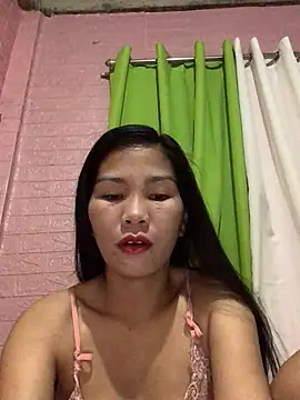 Cleo17 online show from April 2026 04:57:02 PM