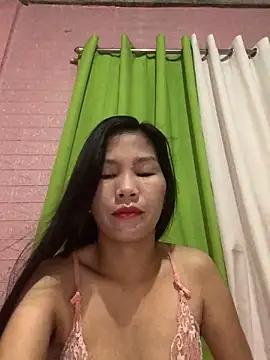 Cleo17 online show from April 2026 02:09:01 PM