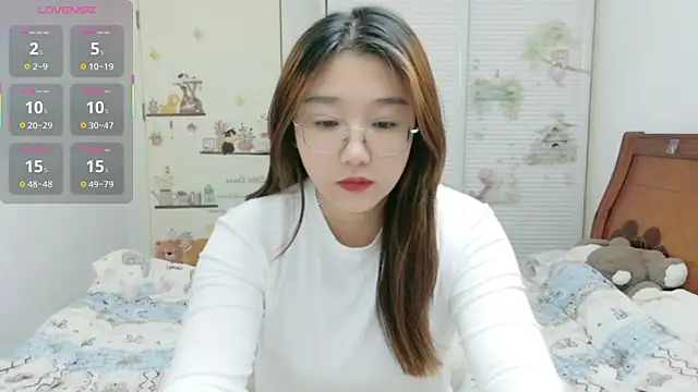 sisi-maiden online show from December 2025 02:41:02 PM