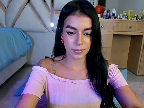 LuciaJhonnesBaby online show from January 2026 10:57:01 PM