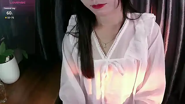 Snapshot of Mai_aug chatting on October 2025 03:41:01 PM Mai aug online show from October 2025 03:41:01 PM