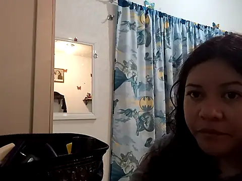 Kitty WetXxX online show from November 2025 02:17:01 AM