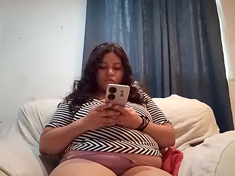 Kitty WetXxX online show from October 2025 09:49:02 PM