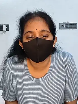 Snapshot of Your-Vedika chatting on October 2025 06:05:01 PM Your-Vedika online show from October 2025 06:05:01 PM