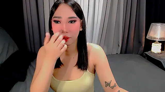 kisha greyson online show from November 2025 06:01:02 PM