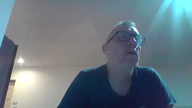 davv28 online show from October 2025 01:31:02 AM