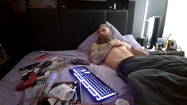 Snapshot of Werg9998 chatting on April 2026 07:31:01 AM Werg9998 online show from April 2026 07:31:01 AM