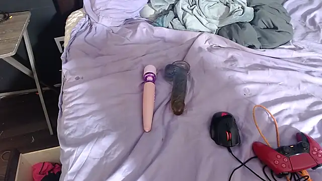 Snapshot of Werg9998 chatting on April 2026 06:25:02 PM Werg9998 online show from April 2026 06:25:02 PM