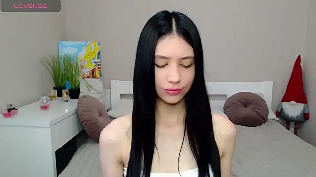 Snapshot of SelinLi chatting on June 2026 06:11:02 AM SelinLi online show from June 2026 06:11:02 AM