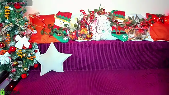 SelinLi online show from December 2025 07:30:01 AM