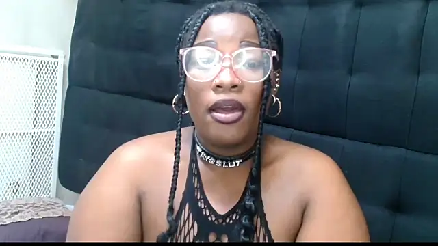 CurvyCocoxxx online show from February 2026 08:32:02 AM