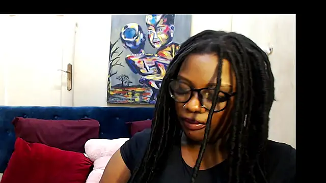 CurvyCocoxxx online show from April 2026 06:12:02 PM