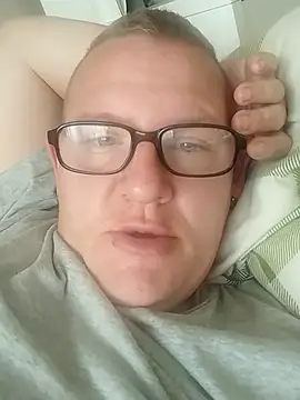 Snapshot of GordianWhirling chatting on September 2025 02:11:02 PM GordianWhirling online show from September 2025 02:11:02 PM