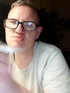 Snapshot of GordianWhirling chatting on December 2025 03:16:02 AM GordianWhirling online show from December 2025 03:16:02 AM