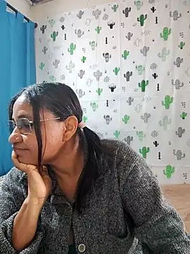 Avannay online show from September 2025 06:21:02 PM