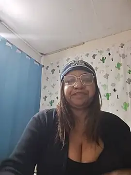 Snapshot of Avannay chatting on June 2026 01:25:01 AM Avannay online show from June 2026 01:25:01 AM