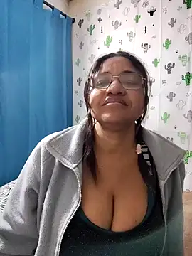 Avannay online show from September 2025 11:22:02 PM