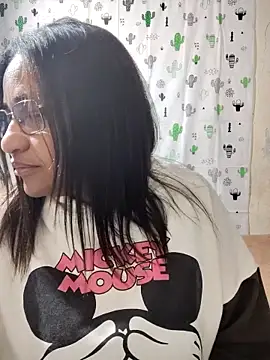 Avannay online show from October 2025 12:03:01 AM