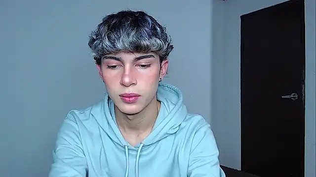 Snapshot of john_vichenso chatting on November 2025 10:24:02 PM john vichenso online show from November 2025 10:24:02 PM