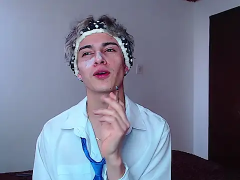 Snapshot of john_vichenso chatting on October 2025 09:43:02 PM john vichenso online show from October 2025 09:43:02 PM