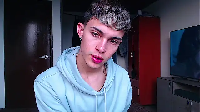 Snapshot of john_vichenso chatting on December 2025 09:31:02 PM john vichenso online show from December 2025 09:31:02 PM