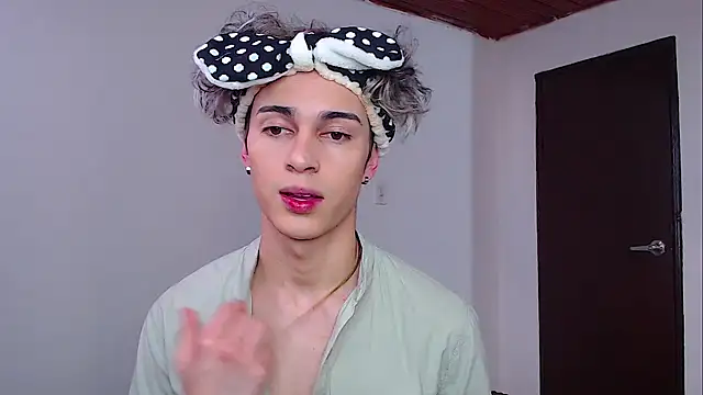 Snapshot of john_vichenso chatting on December 2025 09:48:01 PM john vichenso online show from December 2025 09:48:01 PM