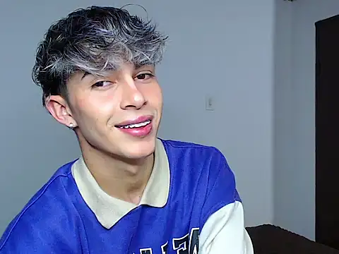 Snapshot of john_vichenso chatting on October 2025 10:19:01 PM john vichenso online show from October 2025 10:19:01 PM