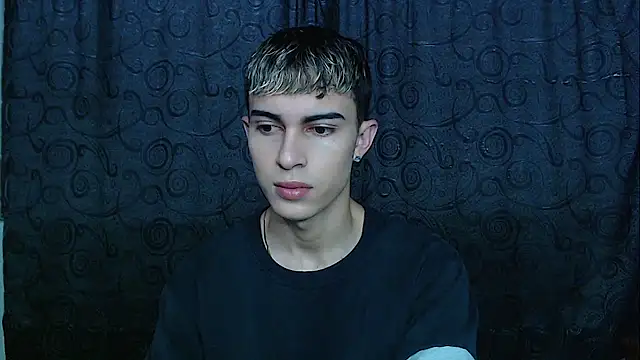 john vichenso online show from December 2025 10:35:02 PM