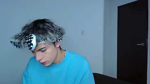 Snapshot of john_vichenso chatting on November 2025 09:48:01 PM john vichenso online show from November 2025 09:48:01 PM