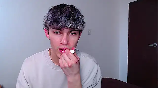 Snapshot of john_vichenso chatting on November 2025 09:07:01 PM john vichenso online show from November 2025 09:07:01 PM