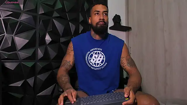 OstinDaniels online show from October 2025 10:16:01 PM