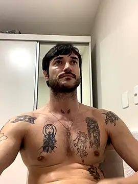 Fubinha online show from November 2025 12:58:02 AM