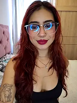 sarah lark  online show from October 2025 06:42:01 PM