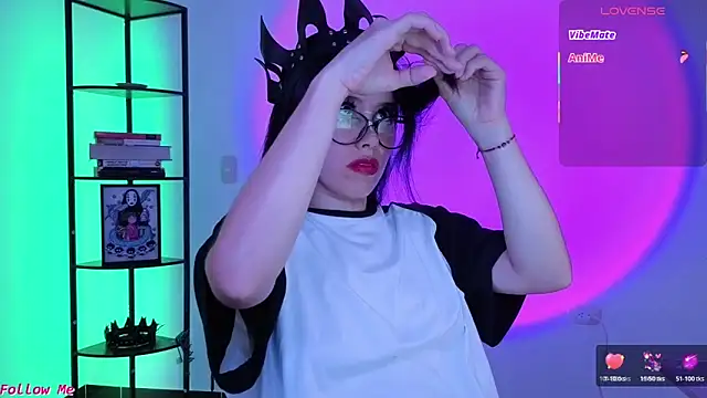 girldom online show from March 2026 03:35:01 PM