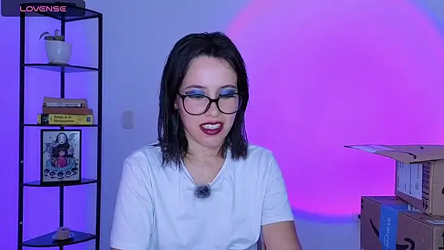 girldom online show from July 2026 05:13:01 PM