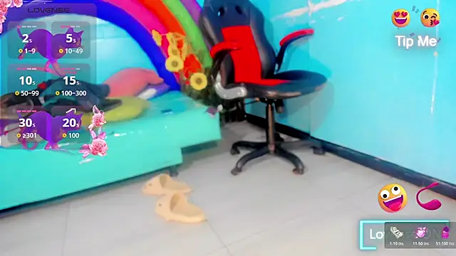 Britany montiel online show from November 2025 07:07:01 PM