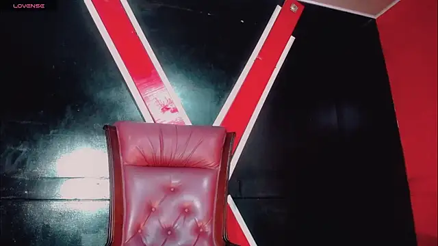 Britany montiel online show from October 2025 07:15:01 PM