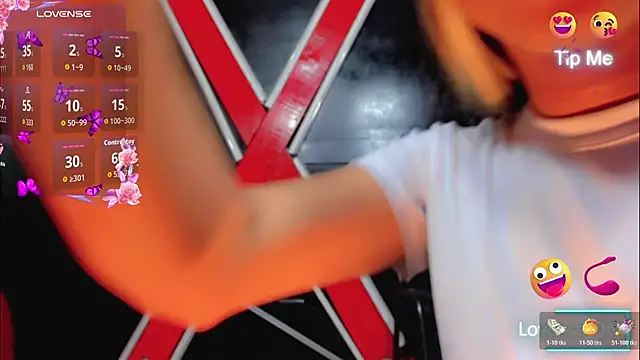 Britany montiel online show from October 2025 07:10:01 PM