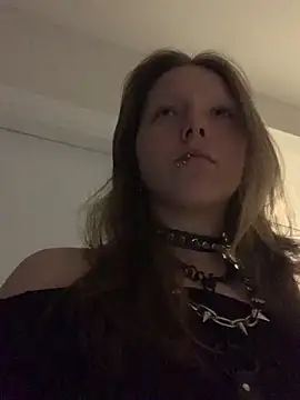 Snapshot of VesnaCrystal chatting on December 2025 06:39:03 AM VesnaCrystal online show from December 2025 06:39:03 AM