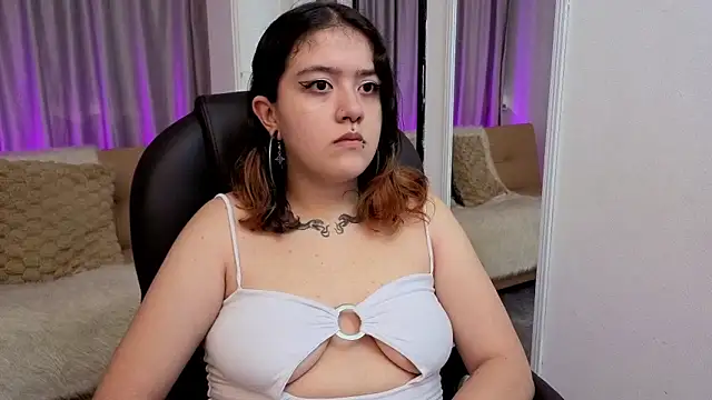 Niaa Stark online show from April 2026 07:51:01 PM