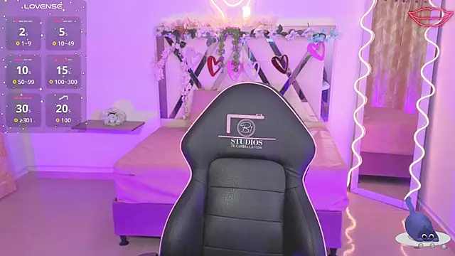 ZURY TAY online show from October 2025 11:34:01 AM