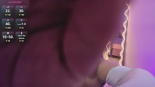 ZURY TAY online show from March 2026 03:19:01 AM