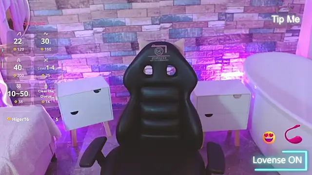 ZURY TAY online show from September 2025 11:52:01 AM