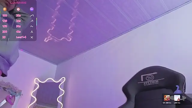 Snapshot of ZURY_TAY chatting on January 2026 11:36:02 AM ZURY TAY online show from January 2026 11:36:02 AM