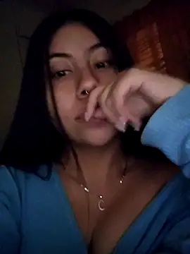 Snapshot of ZURY_TAY chatting on February 2026 03:40:02 AM ZURY TAY online show from February 2026 03:40:02 AM