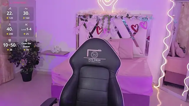 ZURY TAY online show from November 2025 12:09:02 PM