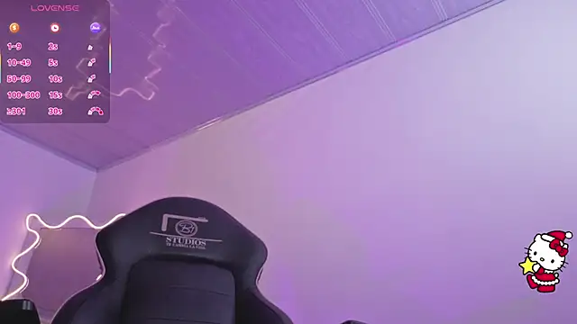 Snapshot of ZURY_TAY chatting on December 2025 11:43:02 AM ZURY TAY online show from December 2025 11:43:02 AM