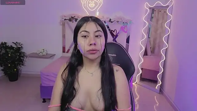 Snapshot of ZURY_TAY chatting on January 2026 11:38:01 AM ZURY TAY online show from January 2026 11:38:01 AM