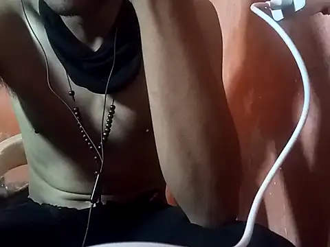 Snapshot of Hay-Viene-El-Huyy chatting on September 2025 12:16:01 PM Hay-Viene-El-Huyy online show from September 2025 12:16:01 PM